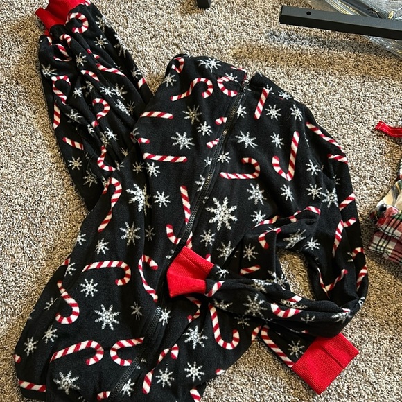 Bottoms out 1983 candy cane snowflake onesie - Picture 2 of 3